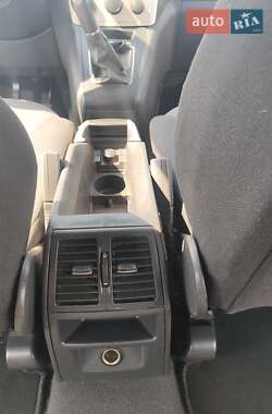 Минивэн Opel Zafira 2008 в 