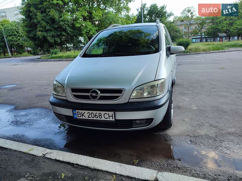 Мінівен Opel Zafira 2003 в Рівному