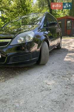 Мінівен Opel Zafira 2005 в Дніпрі