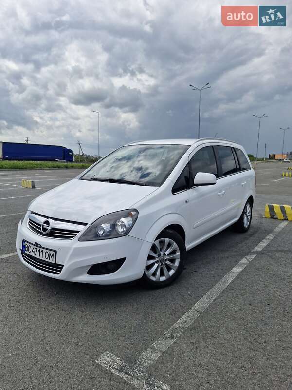 Opel Zafira 2014