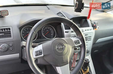 Мінівен Opel Zafira 2012 в 
