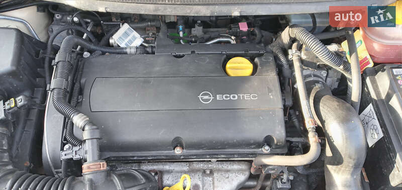 Минивэн Opel Zafira 2012 в Кременце