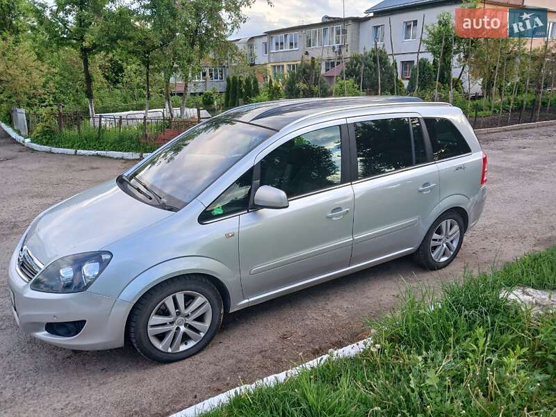 Минивэн Opel Zafira 2011 в Львове фото 12 Минивэн Opel Zafira 2011 в Львове