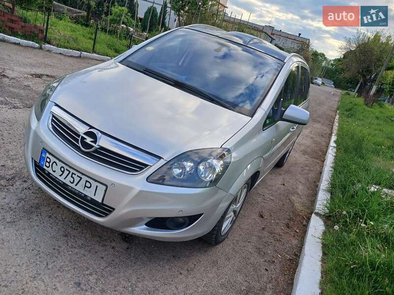 Минивэн Opel Zafira 2011 в Львове фото 16 Минивэн Opel Zafira 2011 в Львове