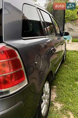 Минивэн Opel Zafira 2007 в Львове