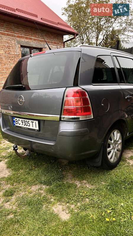 Минивэн Opel Zafira 2007 в Львове
