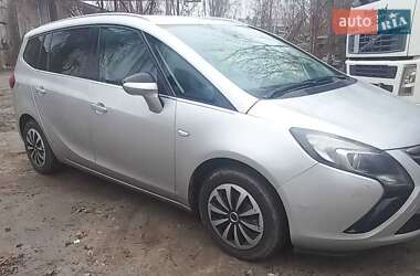 Минивэн Opel Zafira 2014 в Киеве