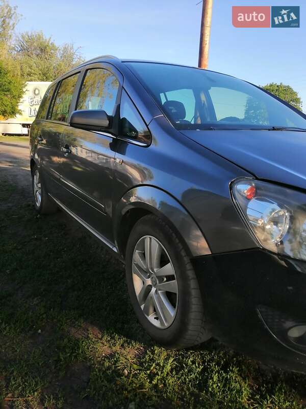 Мінівен Opel Zafira 2009 в Києві