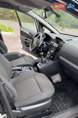 Мінівен Opel Zafira 2012 в 