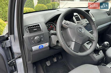 Мінівен Opel Zafira 2006 в 