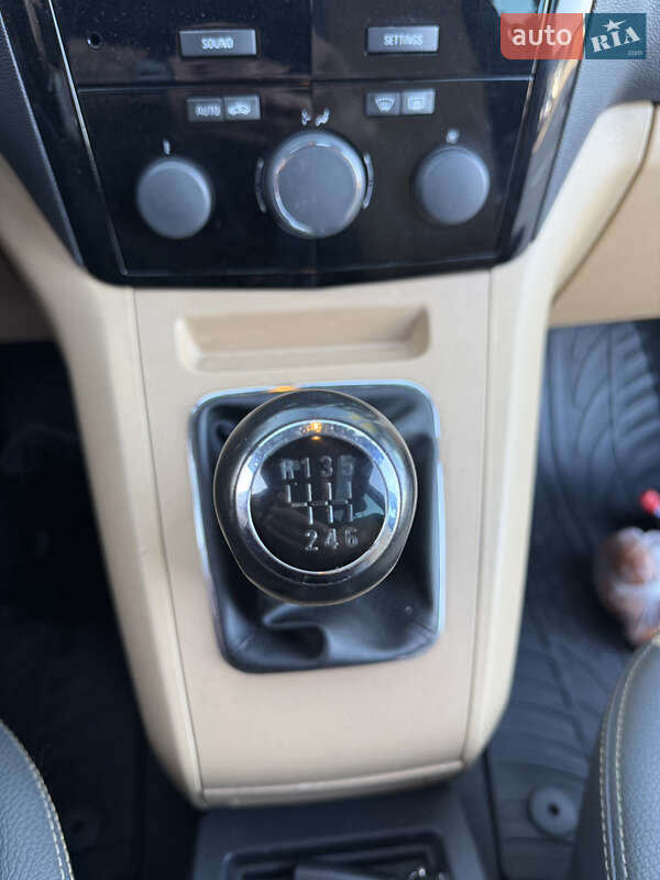 Мінівен Opel Zafira 2010 в Луцьку