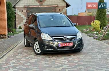 Минивэн Opel Zafira 2009 в 