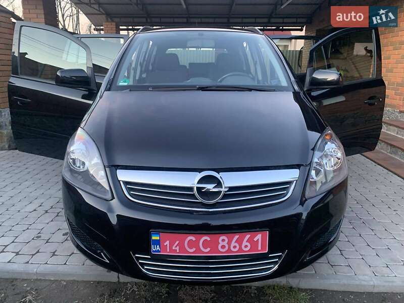 Минивэн Opel Zafira 2011 в Виннице