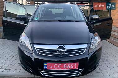 Мінівен Opel Zafira 2011 в 