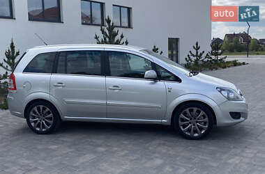 Мінівен Opel Zafira 2010 в 