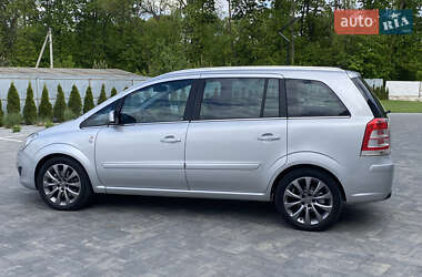 Мінівен Opel Zafira 2010 в 