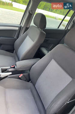 Мінівен Opel Zafira 2010 в 