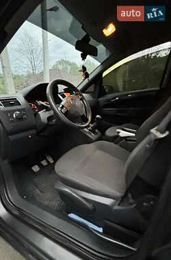 Минивэн Opel Zafira 2011 в 