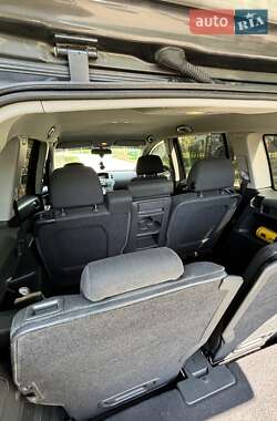 Минивэн Opel Zafira 2011 в 