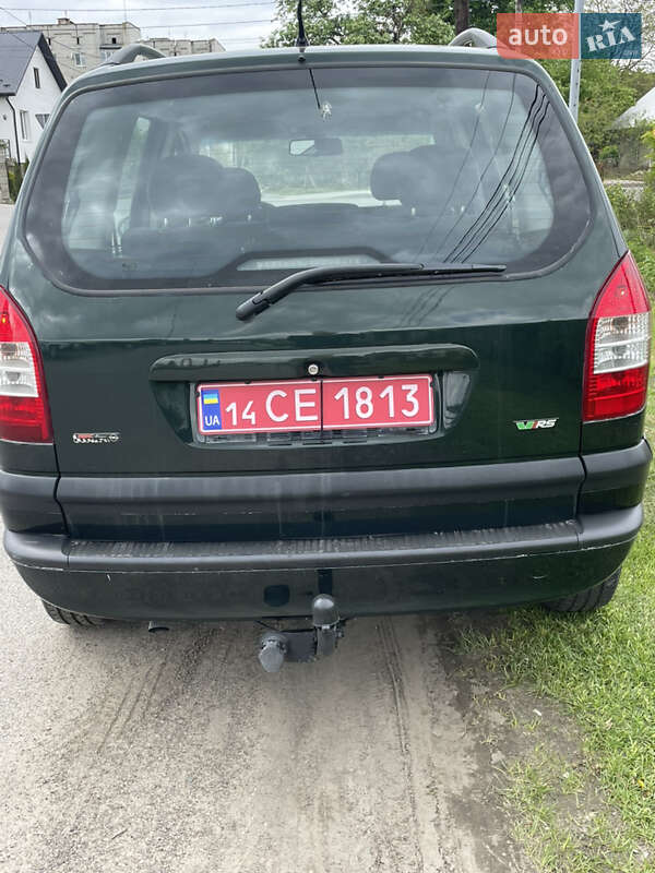 Минивэн Opel Zafira 2003 в Самборе
