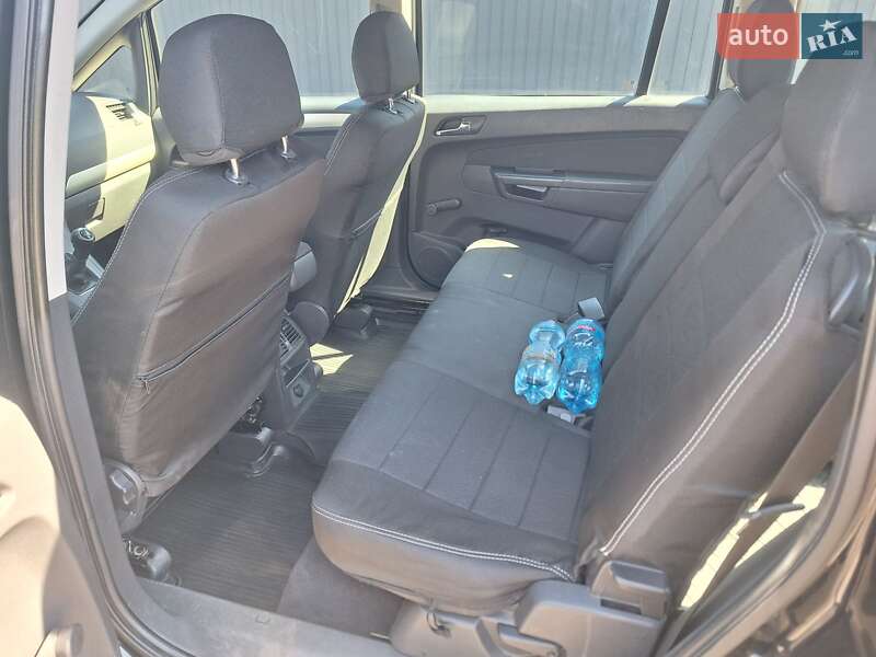 Минивэн Opel Zafira 2008 в Каменском