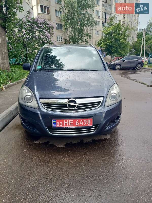 Мінівен Opel Zafira 2010 в 