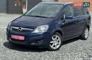 Минивэн Opel Zafira 2011 в 
