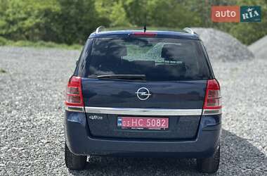 Минивэн Opel Zafira 2011 в 