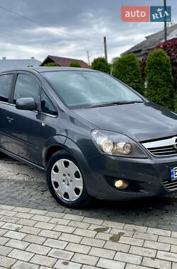 Мінівен Opel Zafira 2011 в 