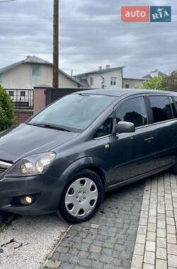 Мінівен Opel Zafira 2011 в 