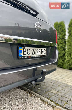 Мінівен Opel Zafira 2011 в 