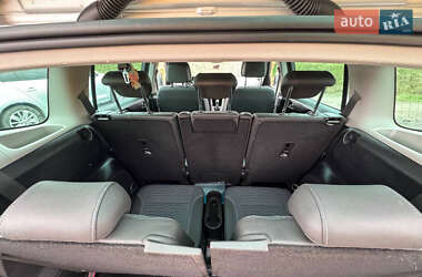 Мінівен Opel Zafira 2012 в 