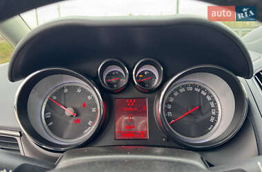 Мінівен Opel Zafira 2012 в 