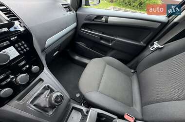 Мінівен Opel Zafira 2013 в 