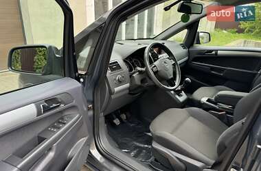 Мінівен Opel Zafira 2013 в 