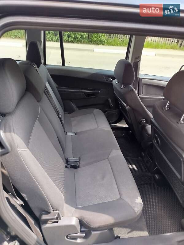 Мінівен Opel Zafira 2010 в Миронівці