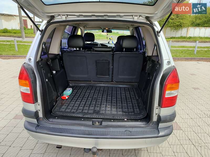 Минивэн Opel Zafira 2001 в Владимире