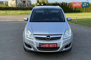 Минивэн Opel Zafira 2008 в 