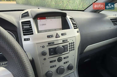 Минивэн Opel Zafira 2008 в 