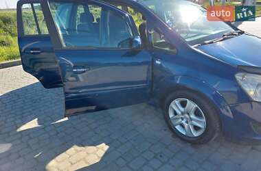 Минивэн Opel Zafira 2008 в 