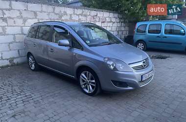 Мінівен Opel Zafira 2011 в Луцьку