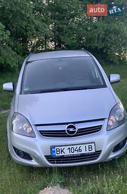 Мінівен Opel Zafira 2010 в Сарнах