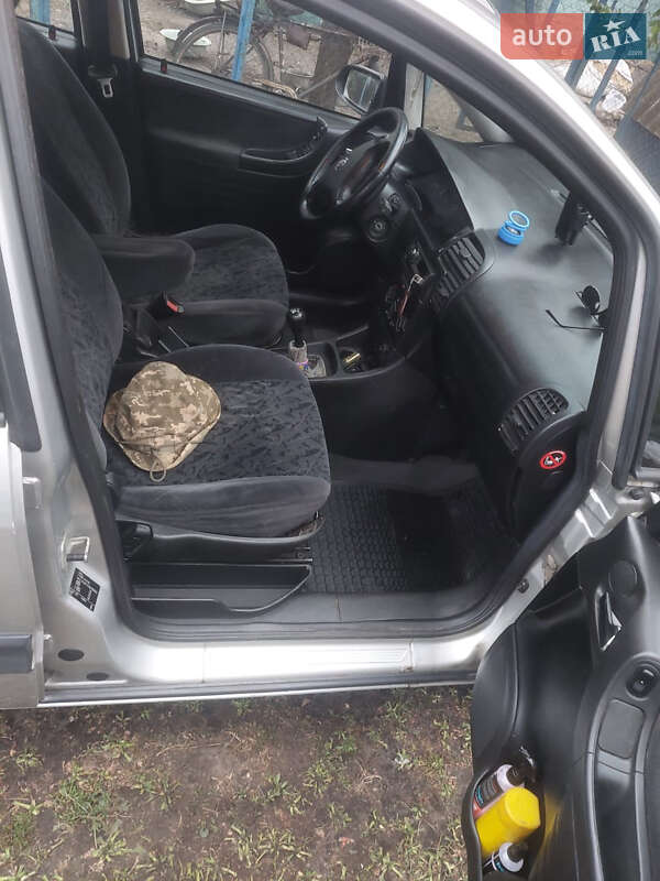 Минивэн Opel Zafira 2003 в Житомире