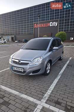 Минивэн Opel Zafira 2009 в Луцке