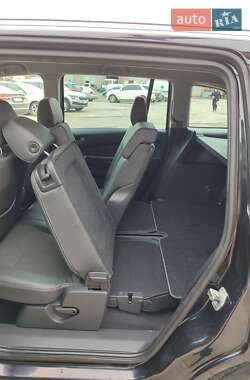 Минивэн Opel Zafira 2010 в 