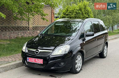 Минивэн Opel Zafira 2009 в Луцке