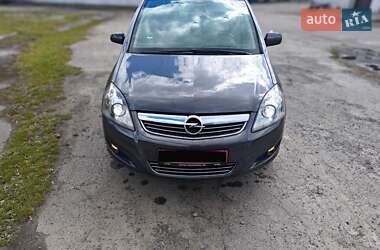 Минивэн Opel Zafira 2011 в 