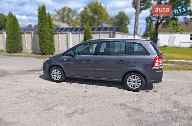 Минивэн Opel Zafira 2011 в 