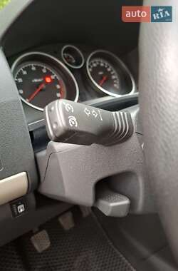 Минивэн Opel Zafira 2008 в 