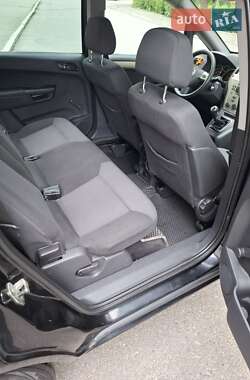 Минивэн Opel Zafira 2008 в 